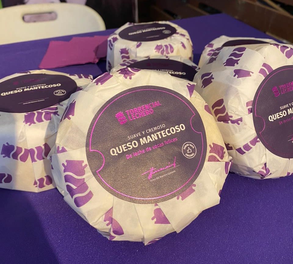 QUESO MANTECOSO RUEDA - 1K - Torrencial Lechero1