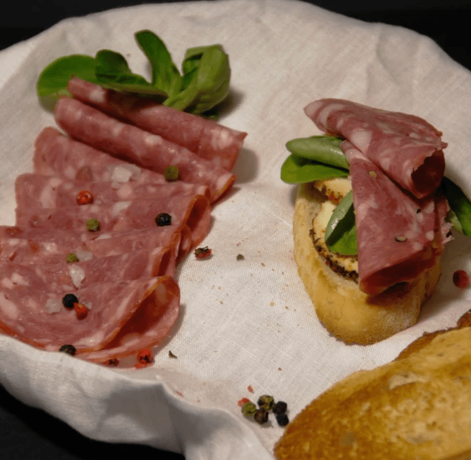 CIERVO - SALCHICHÓN IMPERIAL - 100g - W Carnes1