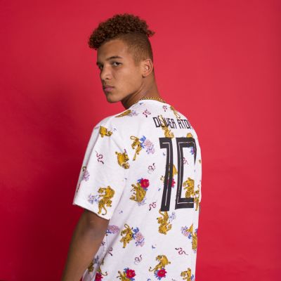 POLERA JAPON POLERA JAPON