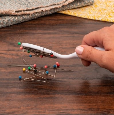 ALFILETERO MAGNETICO CON ALFILERES1