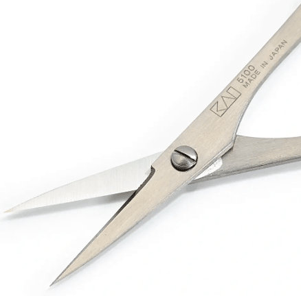 TIJERA PROFESIONAL BORDADO FINA 4