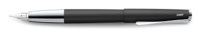 067 Pluma Studio M bl Studio M