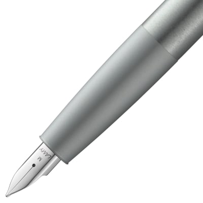 077 Pluma Aion M