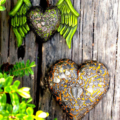 corazones de madera corazones de madera