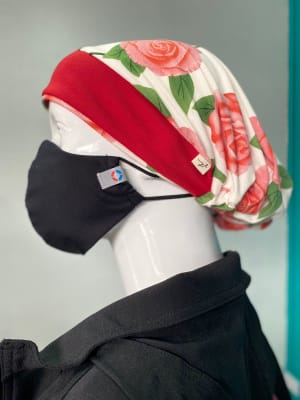 Gorro Floreado Rojo Con Blanco Pupa S1