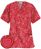 Top UA Scrubs Rojo Estampado Corazones Rosa1