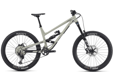 Bicicleta Clash Essential Ash Grey 2022 - PREVENTA MARZO Bicicleta Clash Essential Ash Grey 2022 - PREVENTA MARZO