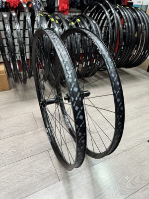 Juego Ruedas 29 DT 370 boost HG1