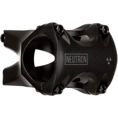 Tee Neutron AM Seat 35x45mm - Black