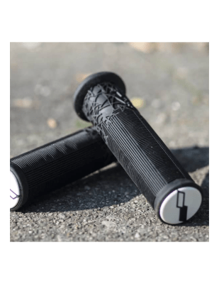 Puños Meaty Paw Lock On - Kyle Strait Signature