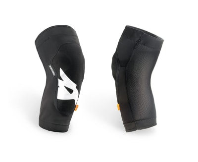 RODILLERA SKINNY D3O