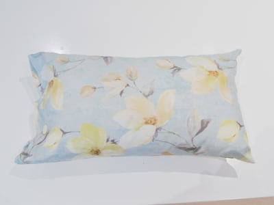 Cojín 60 x 40 Magnolia Aqua Cojín 60 x 40 Magnolia Aqua
