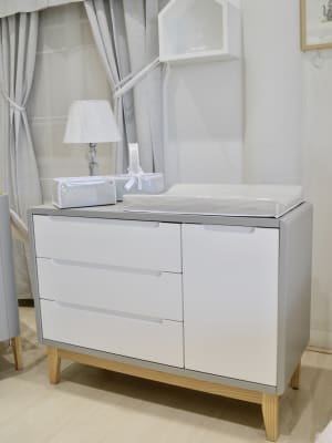 Cómoda BO Con Puerta Gris Cómoda BO Con Puerta Gris