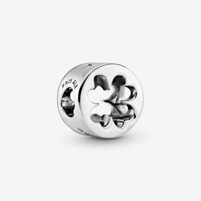 Charm Pandora trebol hueco1