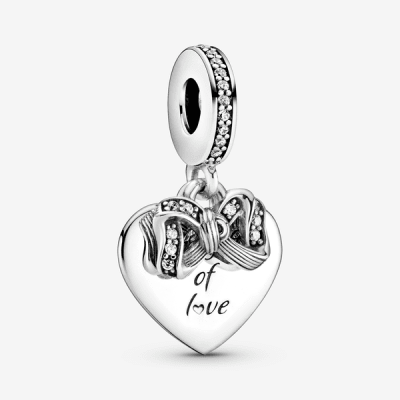 Charm Pandora corazon con cinta 