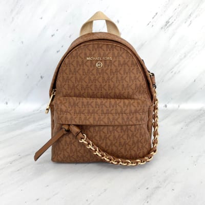 Mochila Michael Kors Slater pequeña convertible monograma1