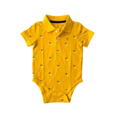 Body Tommy Hilfiger Kids tipo pique mostaza1