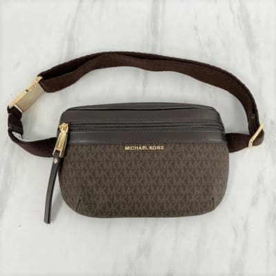 Banano Michael Kors Signature Fanny Pack monograma1
