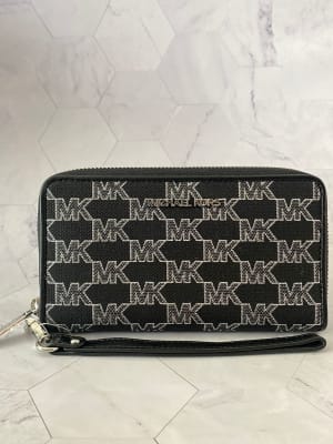 Billetera Michael Kors Flat Letras y Brillos1