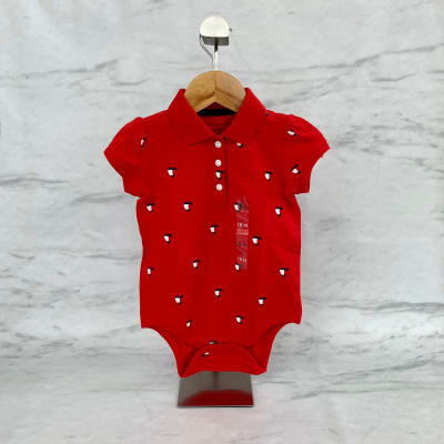 Body Tommy Hilfiger Kids tipo pique rojo diseño corazones