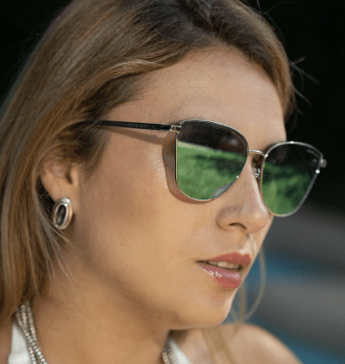 Lentes Michael Kors Outer Banks vidrio plateado pata azul1