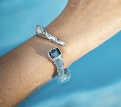 Pulsera uno de 50 Esclava Re-tornado con piedra azul2