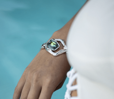 Escalava Uno de 50 de plata con cristal geometrico azul1