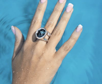 Anillo Uno de 50 de plata con piedra grafito