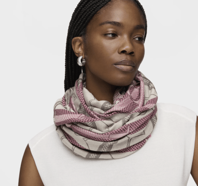 Pañuelo Tous Legacy  200 x 70 Rosado1