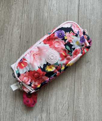 Estuche Kipling Gitroy flores1