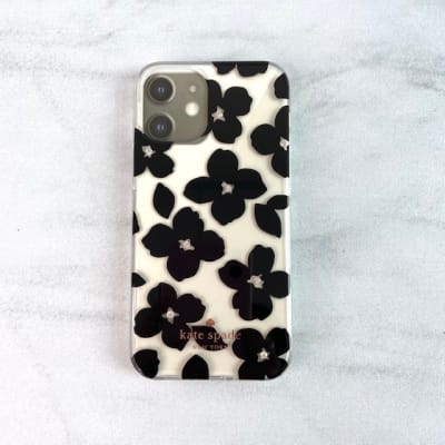 Carcasa Kate Spade flores negras1