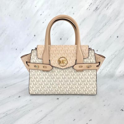 Cartera Michael Kors Carmen grande con asa monograma vainilla/damasco1