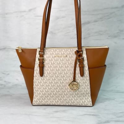 Cartera Michael Kors Tote Charlotte monograma1