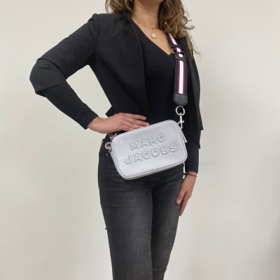 Cartera Marc Jacobs Crossbody rectangular gris1