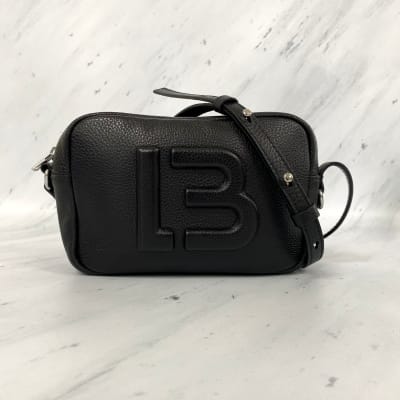 Crossbody Bimba y Lola ajustable de piel negro1