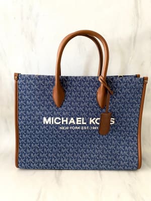 Cartera Michael Kors Tote Mirella Grande Monograma Azul1