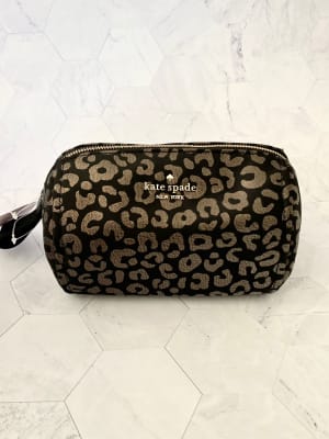 Cosmetiquero Kate Spade Chelsea Cheeta Negro Con Dorado1