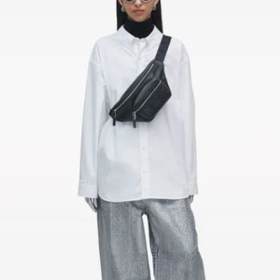 Banano Marc Jacobs Cuero Negro1