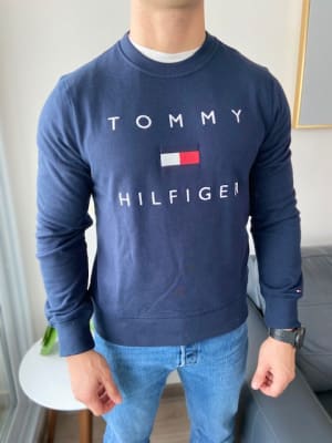 Poleron hombre Tommy Hilfiger azul marino1