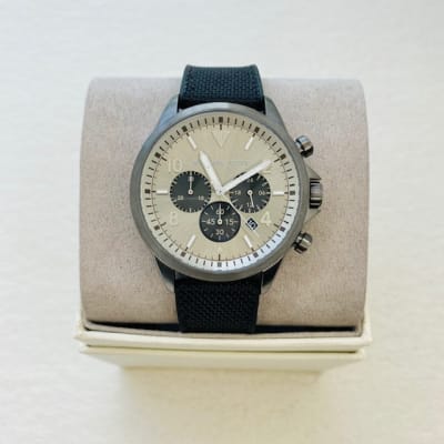 Reloj hombre Michael Kors correa goma fondo plateado negro1