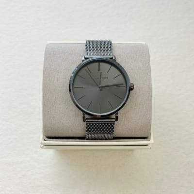 Reloj hombre Michael Kors correa malla y fondo grafito1