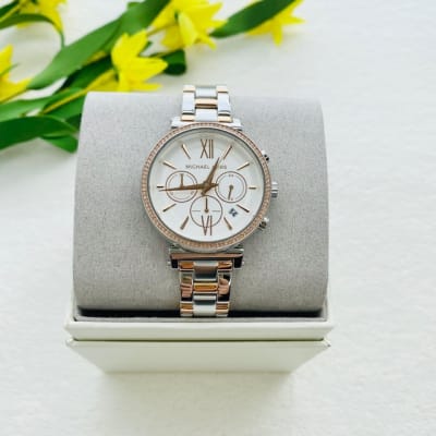 Reloj mujer Michael Kors correa metalica plateado con rose gold fondo blanco1