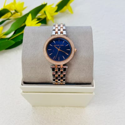 Reloj mujer Michael Kors correa metalica fondo azul plateado rosegold1