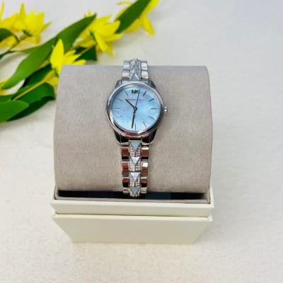 Reloj mujer Michael Kors correa metalica circones fondo anacarado celeste plateado1