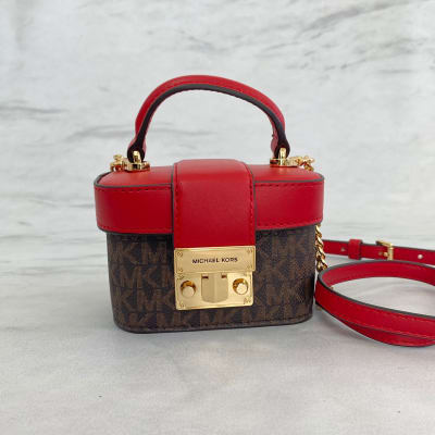 Cartera Michael Kors crossbody Mini Trunk3