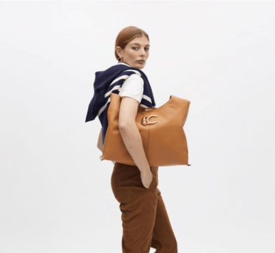 Cartera Lola Casademunt Shopper asa trenzada y logo LC leopardo Camel1