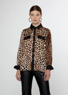 Camisa Lola Casademunt Satin Negro con Animal1