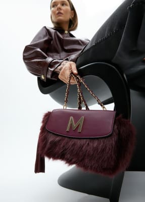 Cartera Lola Casademunt Bandolera Rectangular Peluda Burdeo1