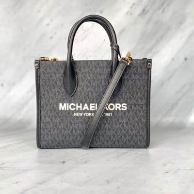 Cartera Michael Kors Mirella Small Monograma Negro1