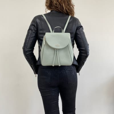 Mochila Kate Spade Mediana de cuero Leila1